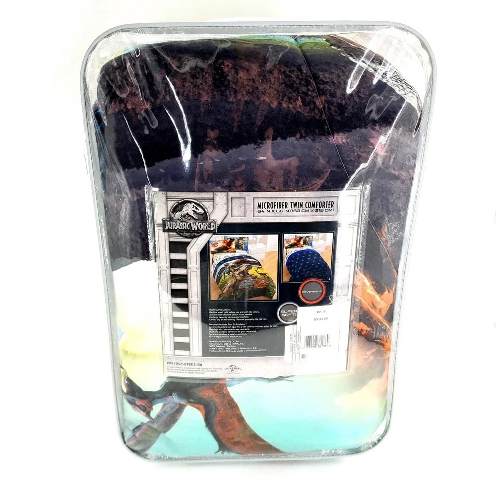 Jurassic World Reversible Microfiber Twin Comforter 64